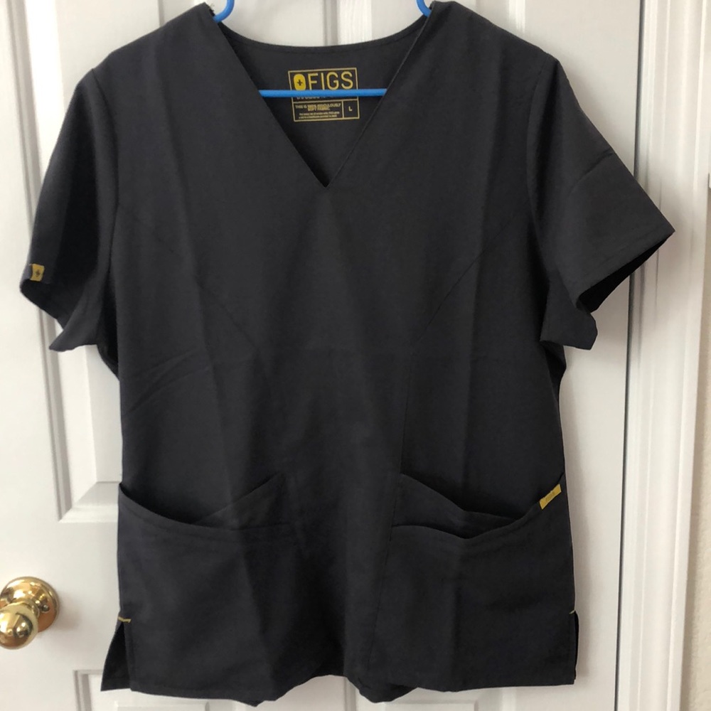 Figs women’s scrub top